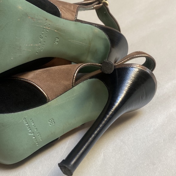 Paola D’Arcano Open Back Stiletto Shoes - Picture 11 of 13